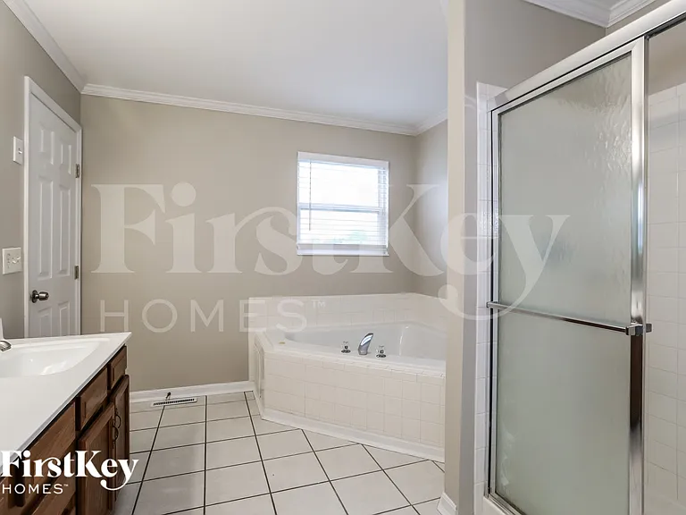 935 Grandstone Ct — Photo 14