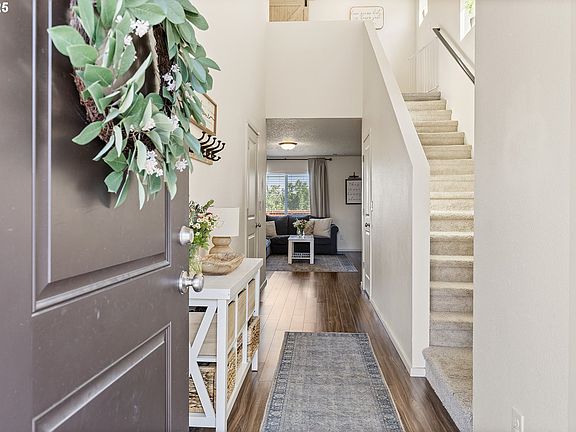 2nd image of 12810 NE 118th Way