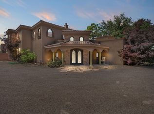 746 Chamisal Rd NW, Los Ranchos De Albuquerque, NM 87107