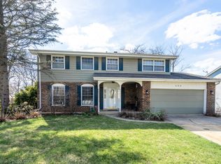 17W482 Portsmouth Dr, Darien, IL