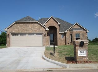703 Meadow Ln, Cache, OK 73527
