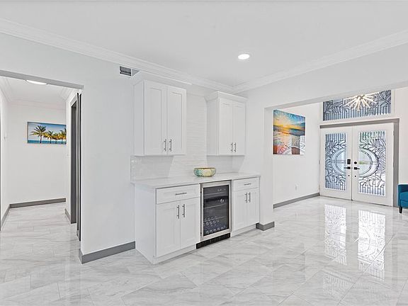 5th image of 166 BAYSIDE DRIVE