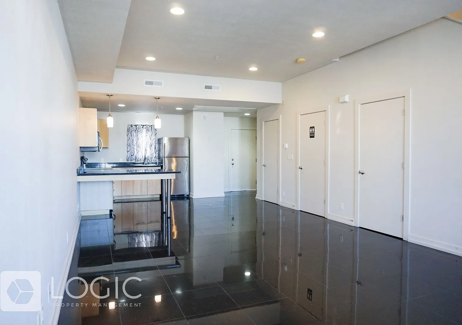 $1,200 Off Your First Month's Rent! — Photo 4