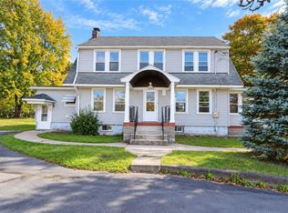 13193 Seneca St, Savannah, NY 13146
