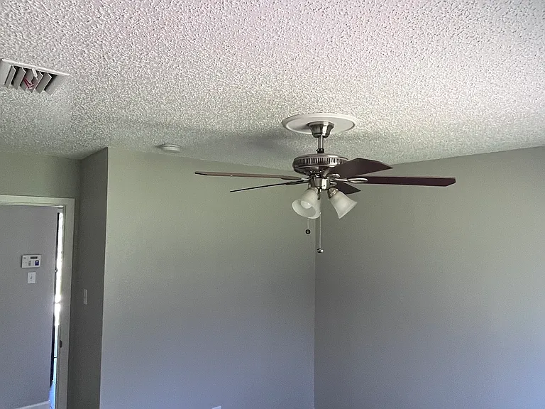 1243 Saturn St — Photo 5