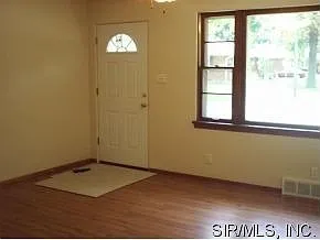 2537 Lynch Ave photo 1