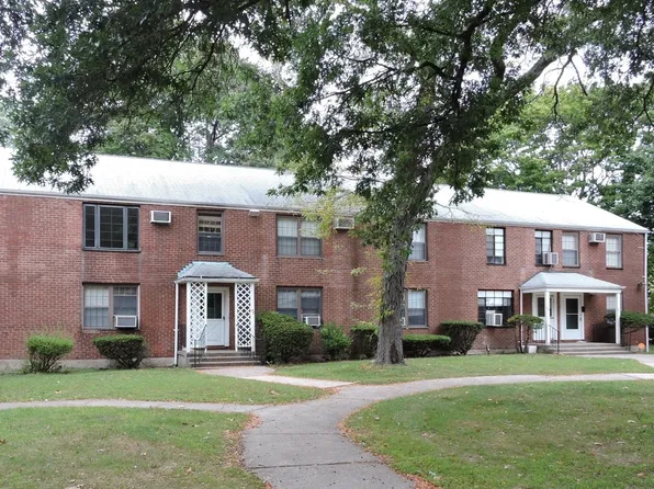 67 Mencel Cir Unit C, Bridgeport, CT 06610