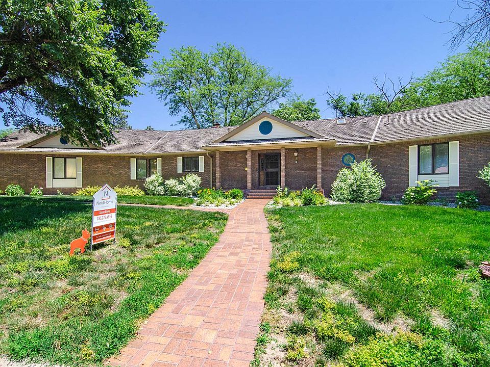 815 S Adams St, Junction City, KS 66441 Zillow