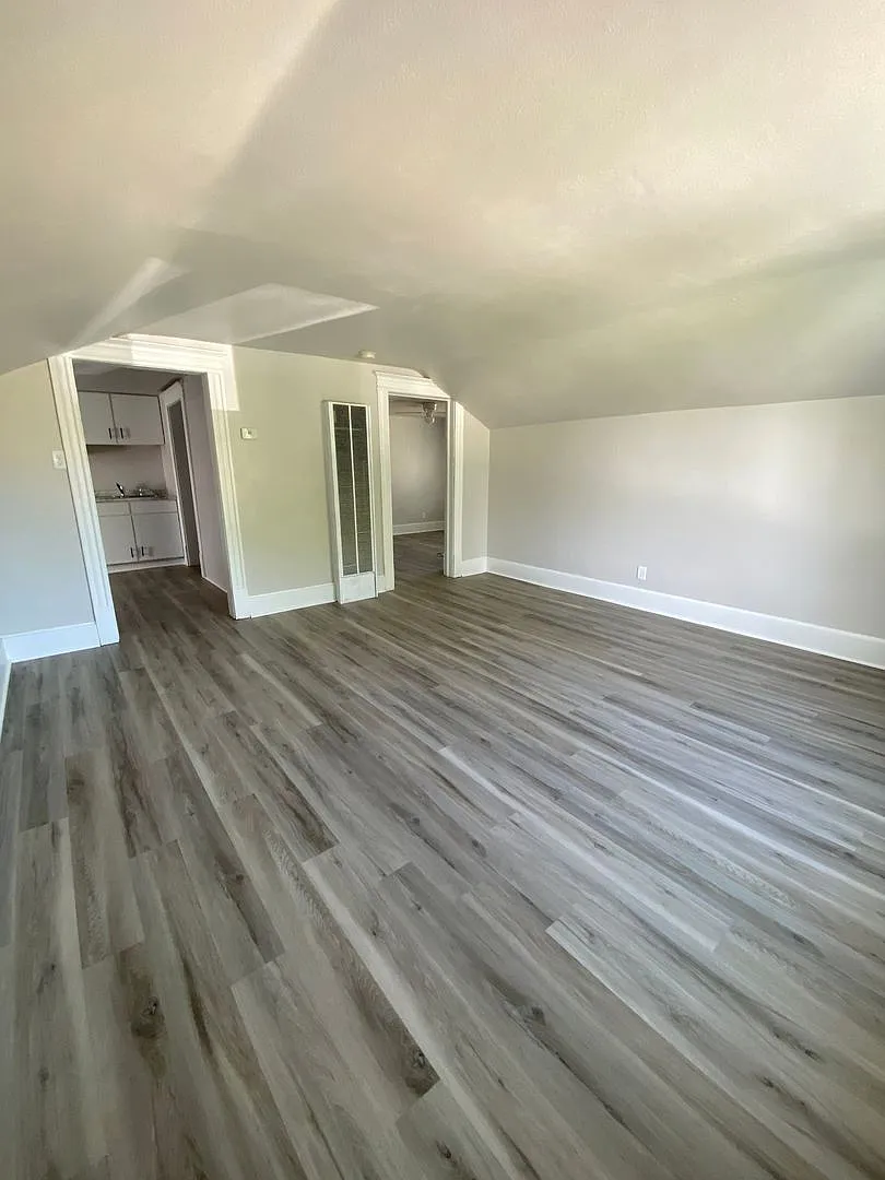 801 Dove St — Photo 3