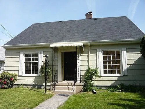 1625 NE Bryant St photo 1