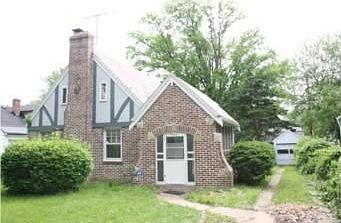 2nd image of 7543 Main St