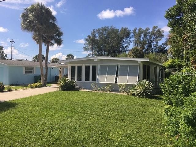 1st image of 1290 Holiday Dr