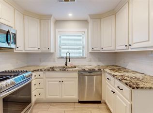 5850 Braesheather Dr, Houston, TX 77096