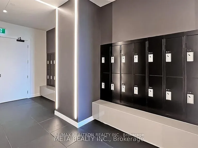 39 Roehampton Ave #4301 — Photo 31