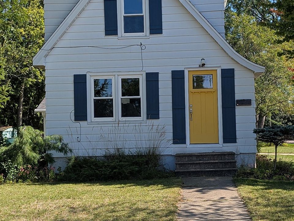1st image of 841 4th St S