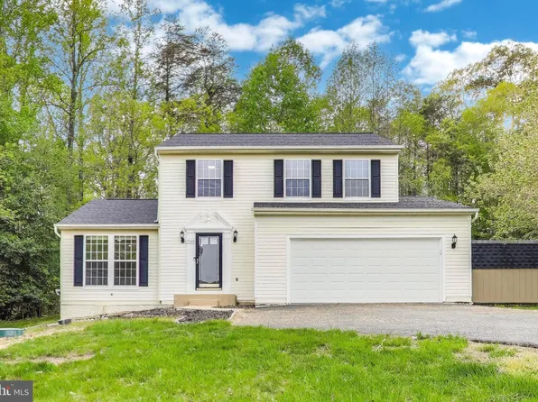 16430 Triple Crown Ct, Hughesville, MD 20637