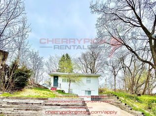 4719 N 41st St, Omaha, NE 68111