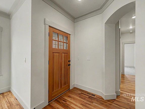 5th image of 2561 E Satterfield St