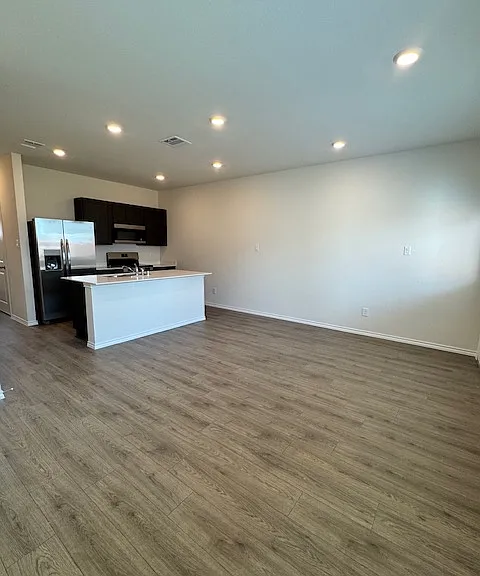 212 Arbor Dr — Photo 6