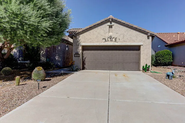2227 E Apache Springs Ln
