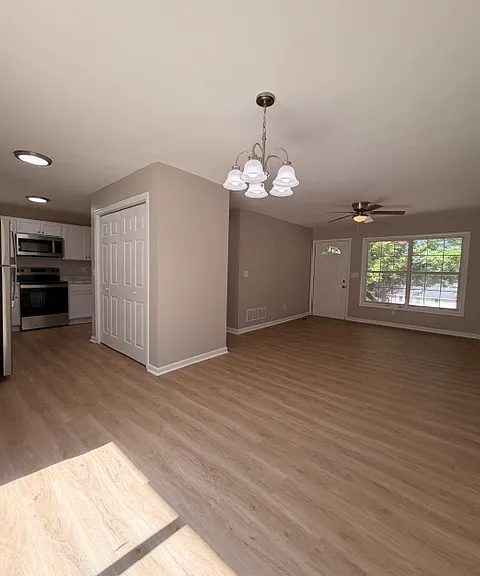 1644 Overhill Rd — Photo 5