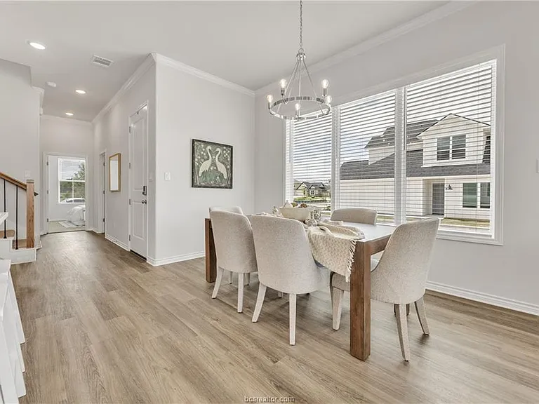 2545 Leyla Ln — Photo 13