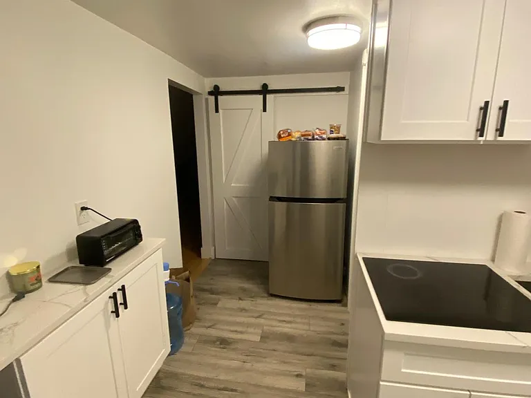 22 Union St #B — Photo 3