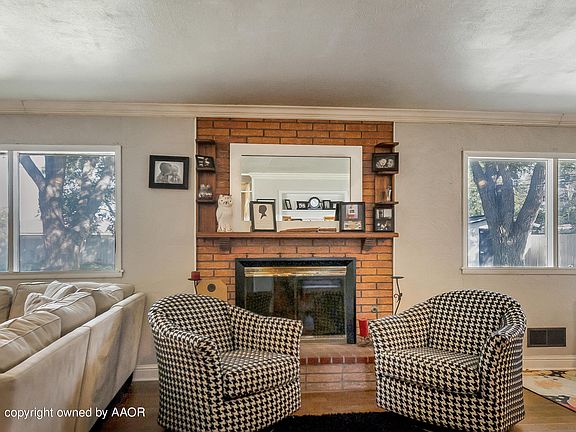5th image of 2403 11th Ave