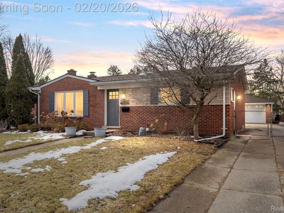22091 Malden St, Farmington, MI, 48336