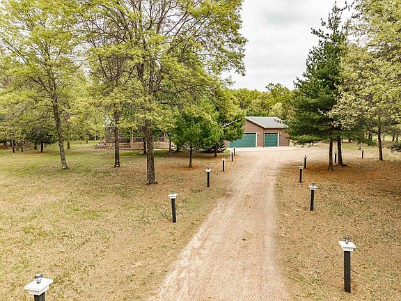 2nd image of 618 & 620 Little Fawn Dr