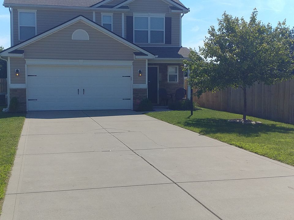 1st image of 15548 Sandlands Cir