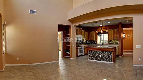 2nd image of 2098 W Valley Sand St