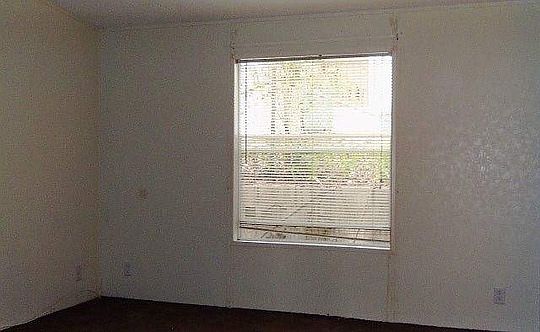 1st image of 559 Hawthorne Dr