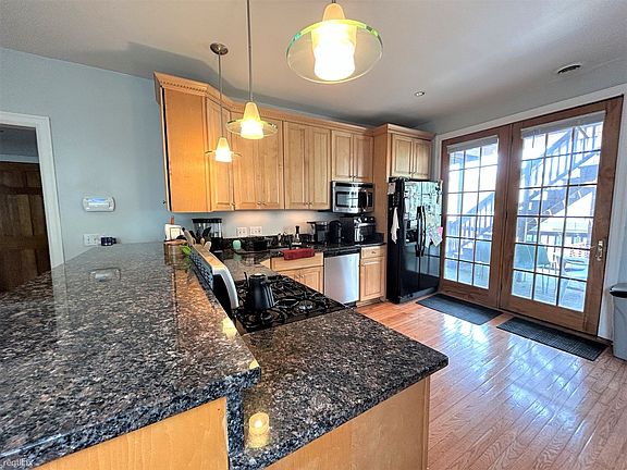 Gorgeous Chefs Kitchen