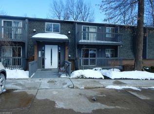 6220 Hidden Creek Dr, Lorain, OH 44053