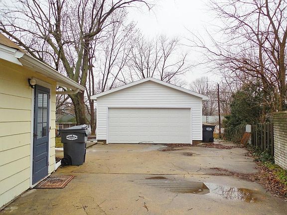 4th image of 1477 Glenwood Dr