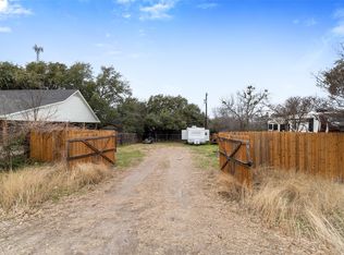 612 Longhorn Trl, Granbury, TX 76049