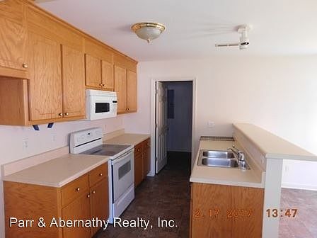 5th image of 704 Dendron St #B