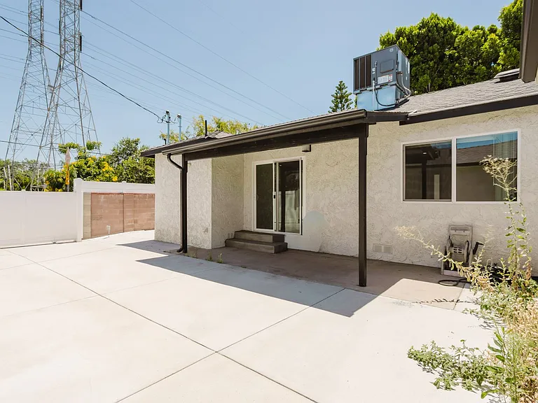 14151 Gager St — Photo 33
