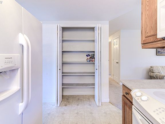 5th image of 3205 SE 152nd Ave