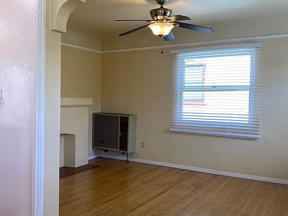 5th image of 4542 Cleveland Ave