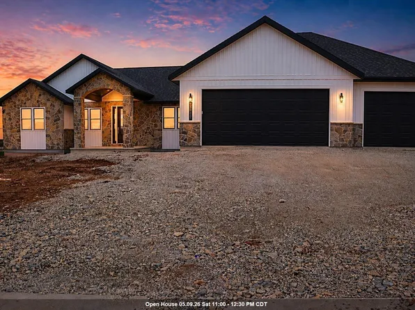 N1340 Meadow Park Dr, Greenville, WI 54942