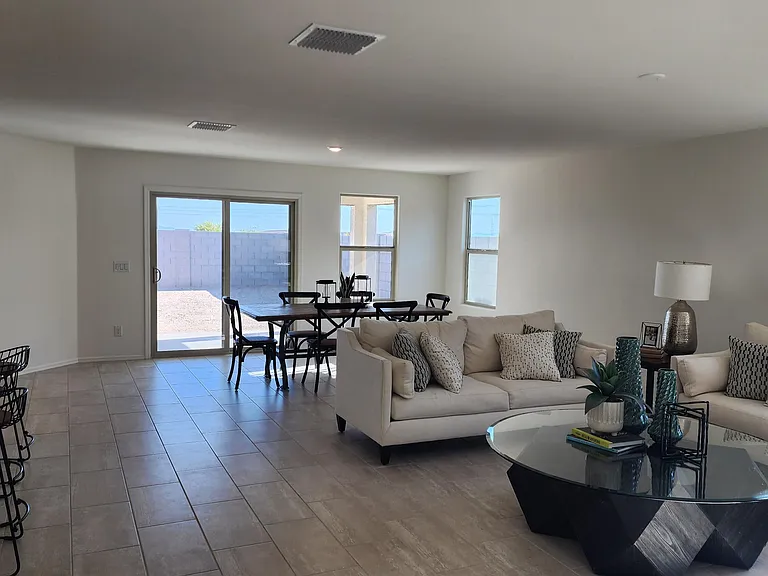 24661 W Jessica Ln — Photo 13