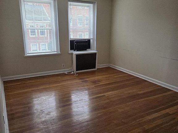 5th image of 2824 31st St SE #239