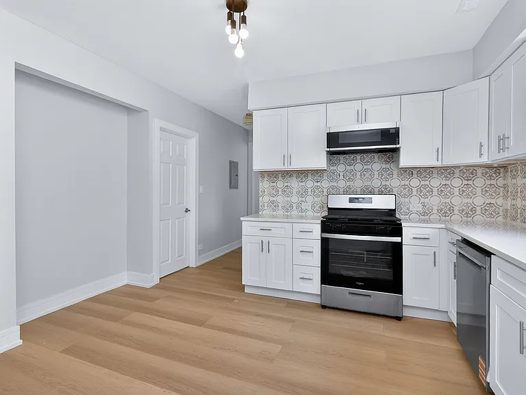 5400 W 23rd St #4 — Photo 2
