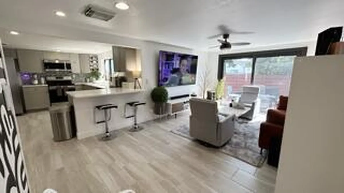 5 bed, 1816 sqft, $4,500 — Photo 2