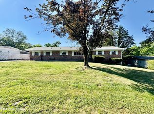 6124 Kirbury Ln, Knoxville, TN 37909