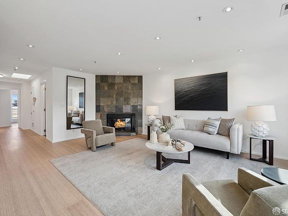 4th image of 405 Dolores St #301