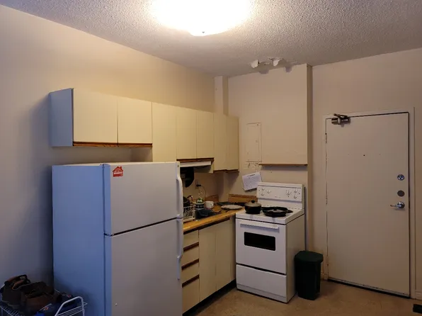 49 Willow St #B2, Caledon, ON L7E 1H2