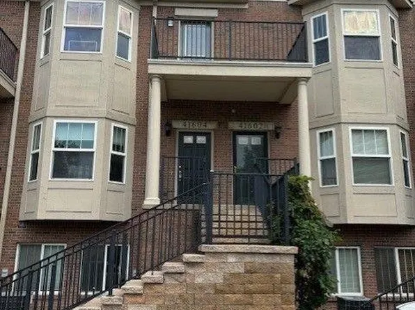 41604 N Hamlet Ln W, Novi, MI 48375